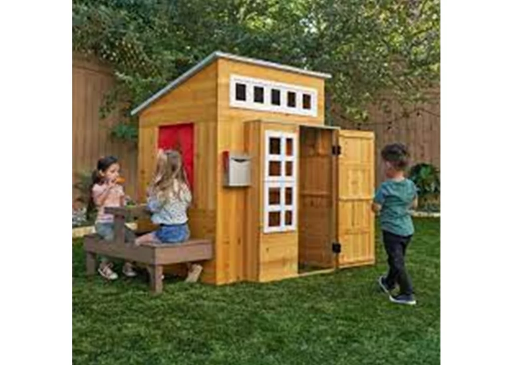 Modern Outdoor Cubby