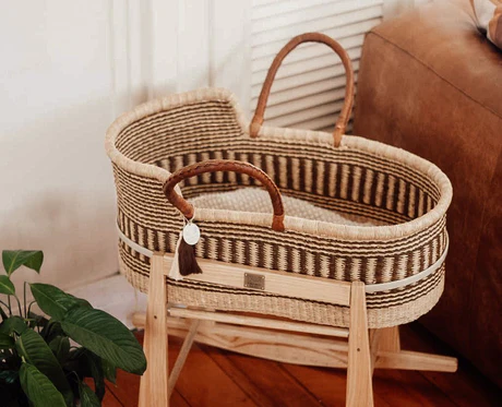 Nomad' Moses Basket - (Mattress Included)